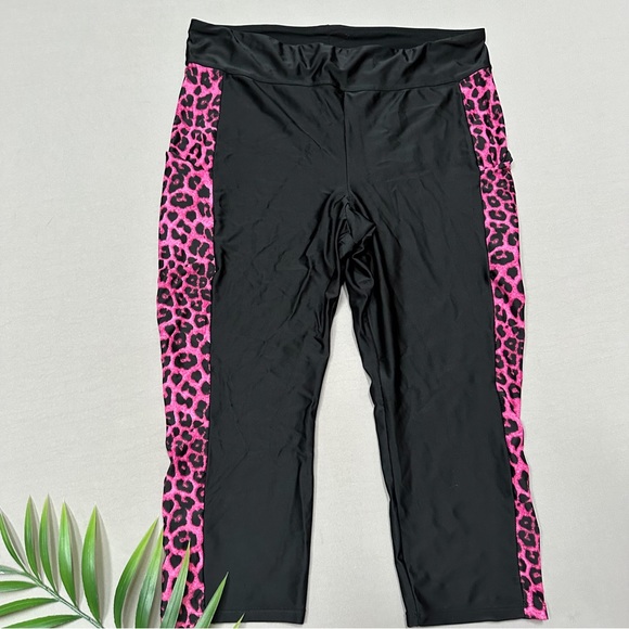 TORRID swimsuit rashguard and capri set, women’s plus size 1, 1X. - Picture 7 of 15